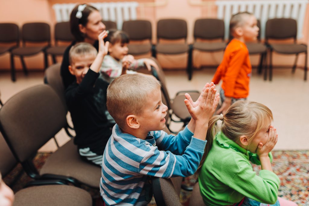 Фонд «Дети земли русской» доставил гуманитарную помощь в детский дом в городе Великие Луки.